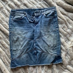 2K vintage denim skirt .7 jeans